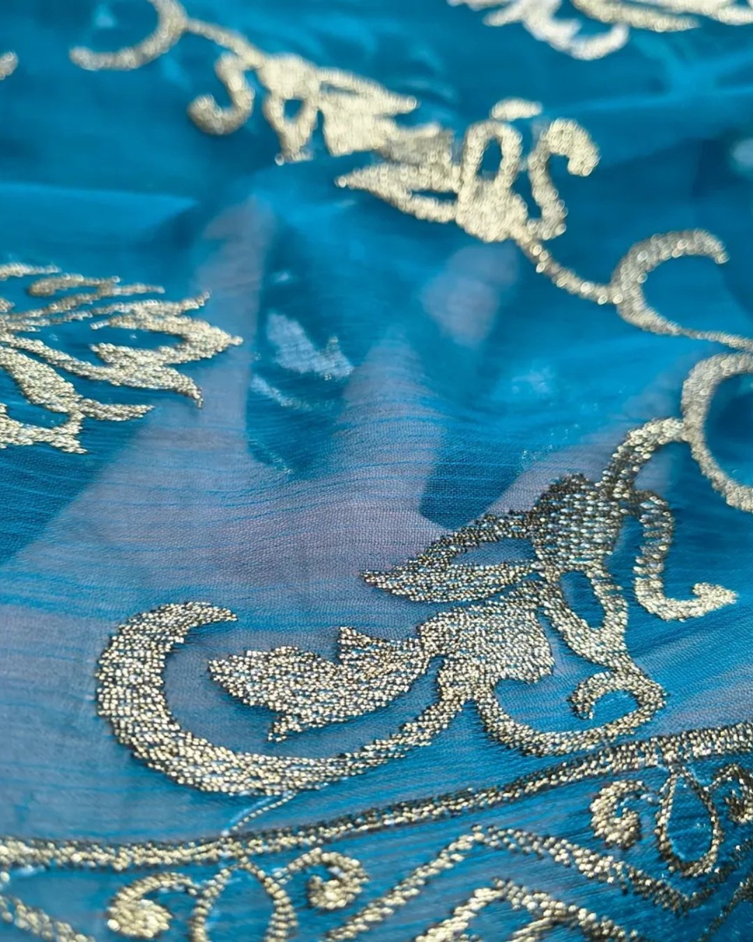 Chiffon tilla embroided three piece suit image 5