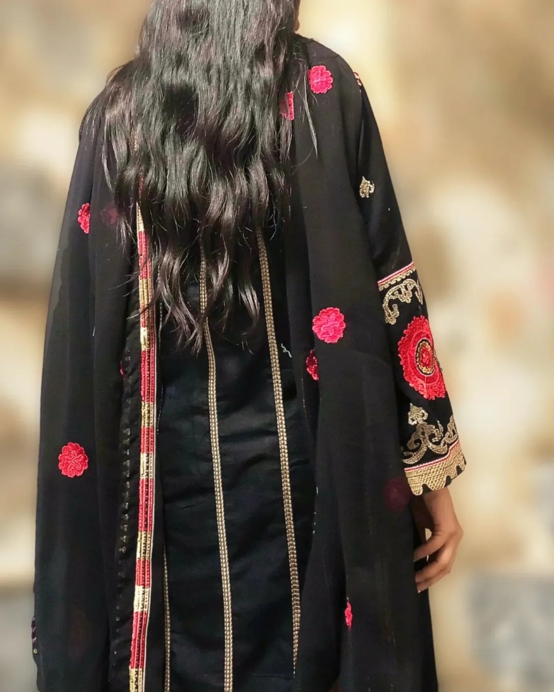 Lawn cotton embroided three piece suit image 2