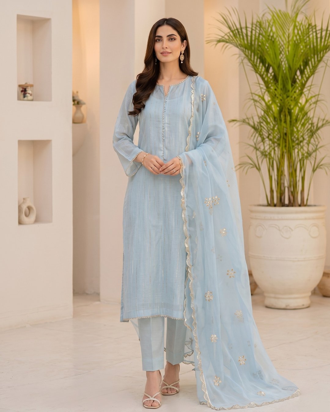 Bana Dora fabric with zari slub image 3