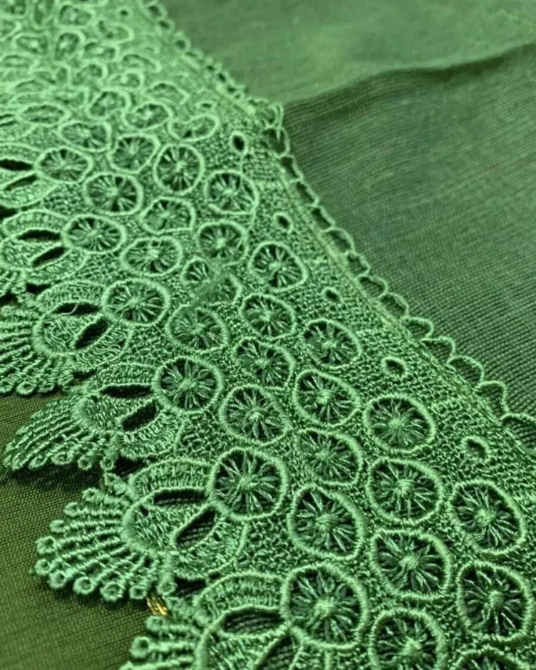 Khaddi net Suit embroided image 4