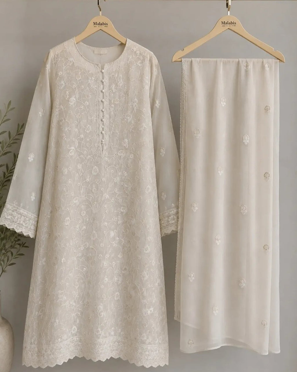 Bomber chiffon chicken kaari embroidery Three piece suit image 2