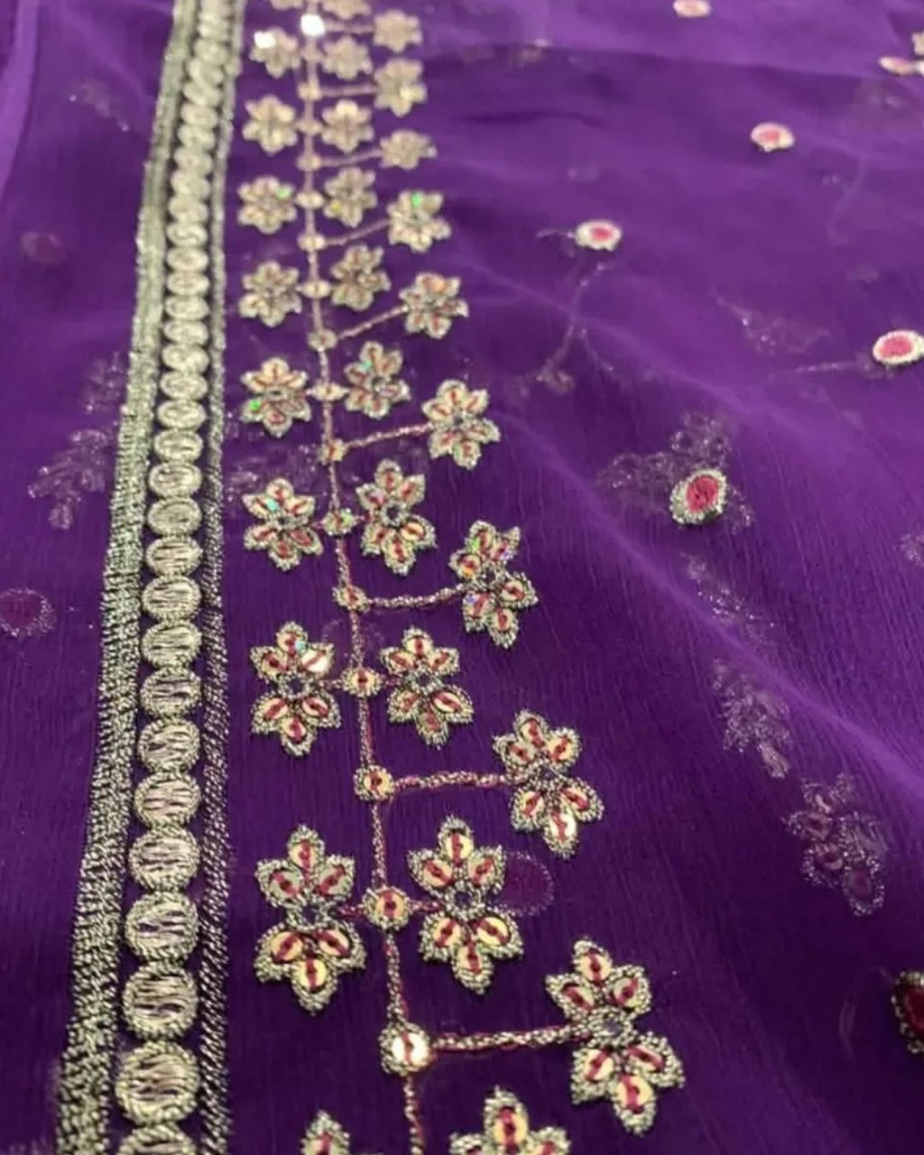 Chiffon embroided three piece suit image 2